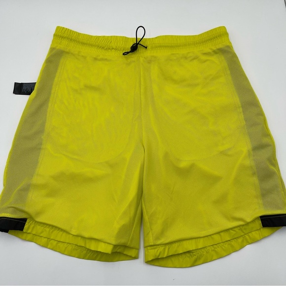 The North Face Men’s Large Hydrenaline Shorts Windwall Black Green Waterproof - Picture 7 of 12